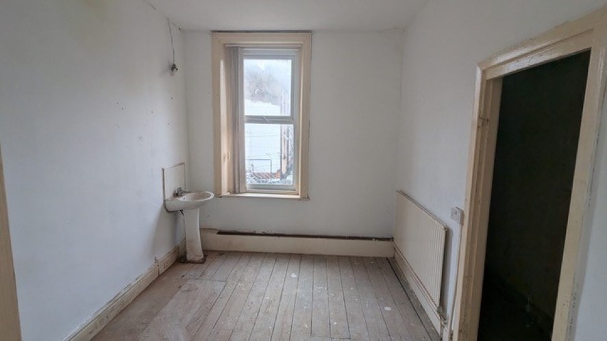 Property for Auction in North West - 42 Hull Road, Blackpool, Lancashire FY1 4QB