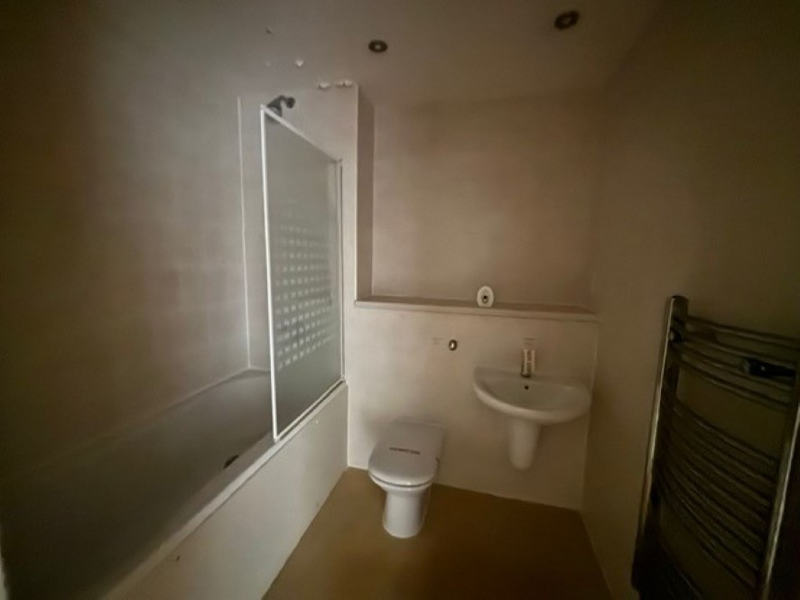 Property for Auction in North West - Apartment 104, Quebec Building, Bury Street, Salford, Greater Manchester M3 7DY