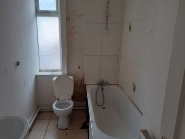 Property for Auction in North West - 80 Laithe Street, Burnley, Lancashire BB11 2LJ