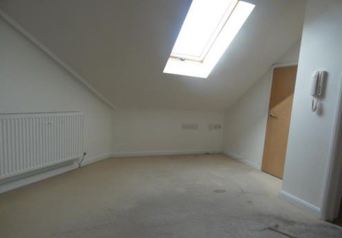 Stirling House, Portsmouth, Hampshire, PO2 7EE - Online Auctions