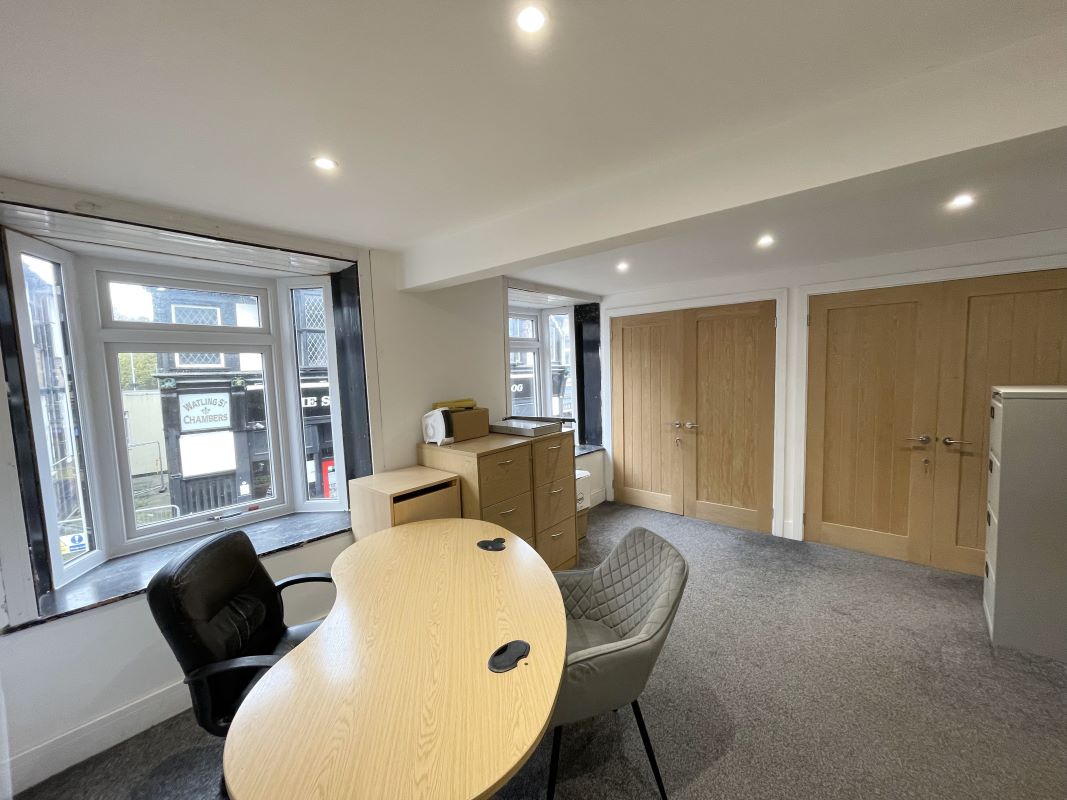 Northwich, Cheshire, CW9 5BJ - Online Auctions