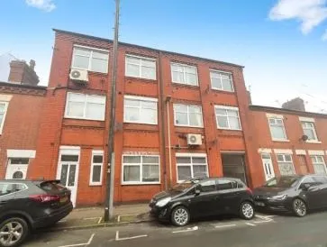 Property for Auction in North West - Flat 7, 88 Moores Road, Leicester, Leicestershire LE4 6QU