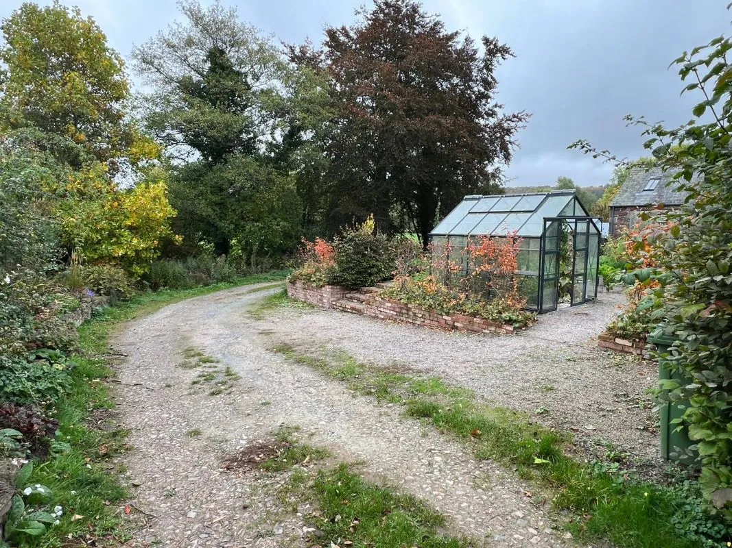 Abbeydore, Hereford, Herefordshire, HR2 0AA - Online Auctions