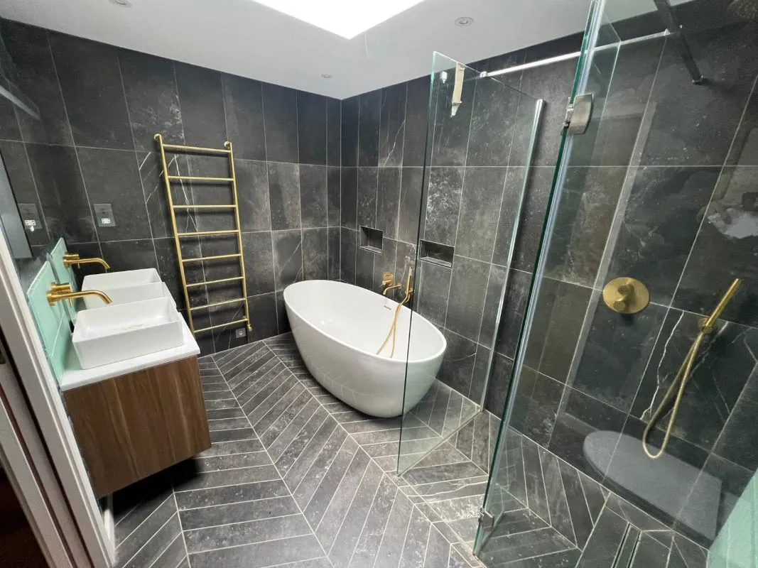 Abbeydore, Hereford, Herefordshire, HR2 0AA - Online Auctions