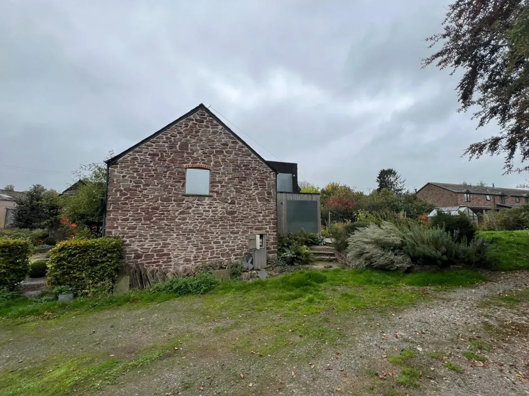 Abbeydore, Hereford, Herefordshire, HR2 0AA - Online Auctions