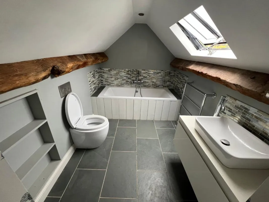 Abbeydore, Hereford, Herefordshire, HR2 0AA - Online Auctions