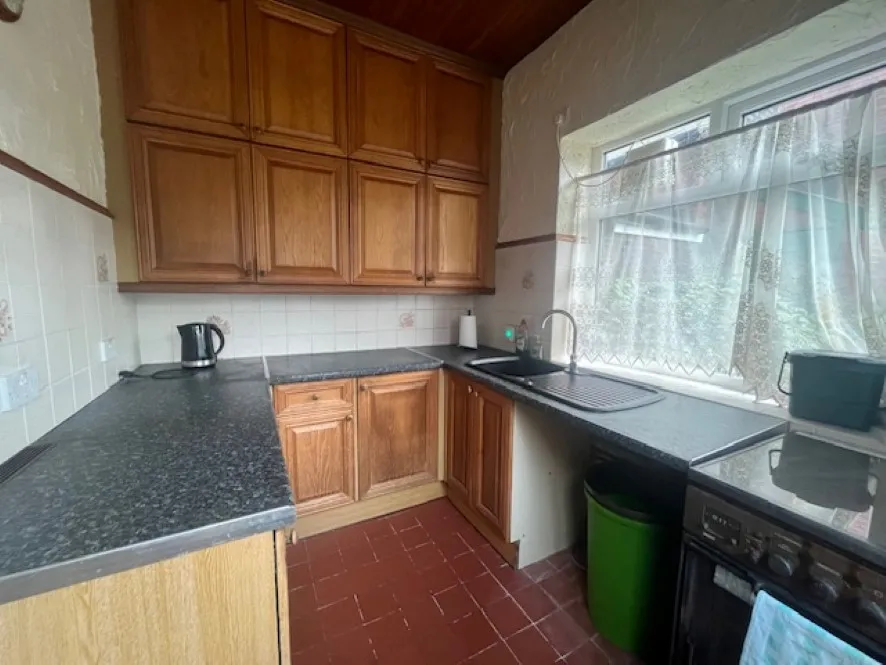 Property for Auction in North West - 39 Kensington Road, Oldham, Greater Manchester OL8 4BZ