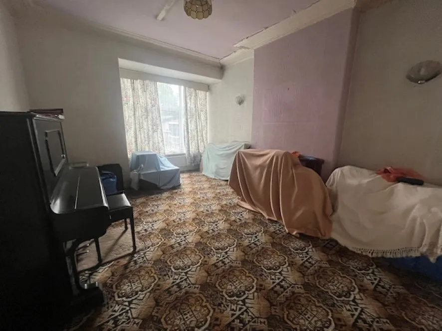 Property for Auction in North West - 39 Kensington Road, Oldham, Greater Manchester OL8 4BZ