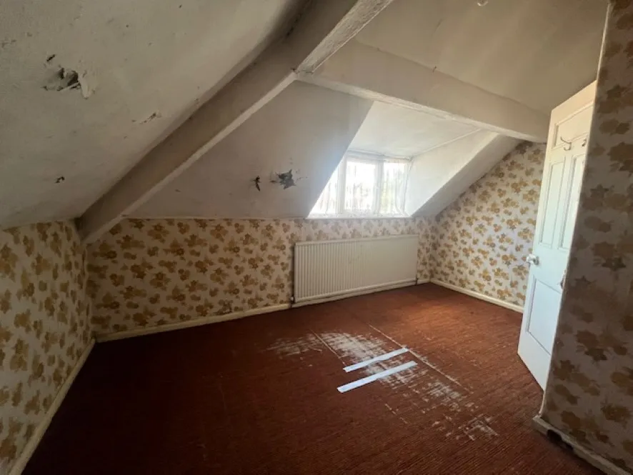 Property for Auction in North West - 39 Kensington Road, Oldham, Greater Manchester OL8 4BZ