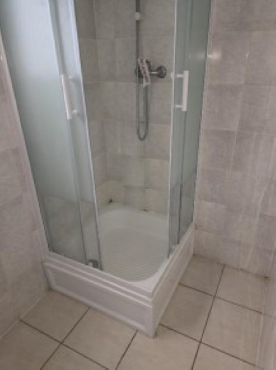 Property for Auction in North West - Flat 14, 23-25 Biscot Road, Luton, Bedfordshire LU3 1AH