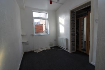 Property for Auction in North West - Flat 1, 16 Clifton Drive, Blackpool, Lancashire FY4 1NX
