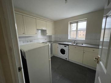 Property for Auction in North West - 58 Whitehead Way, Aylesbury, Buckinghamshire HP21 8LR