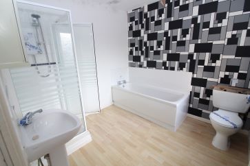 Property for Auction in North West - Flat 3, 16 Clifton Drive, Blackpool, Lancashire FY4 1NX