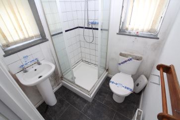 Property for Auction in North West - Flat 4, 16 Clifton Drive, Blackpool, Lancashire FY4 1NX
