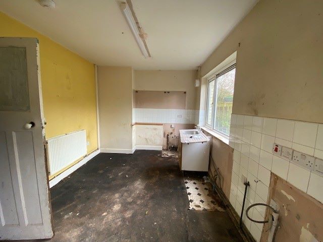 Farnworth, Bolton, Lancashire, BL4 0EL - Online Auctions