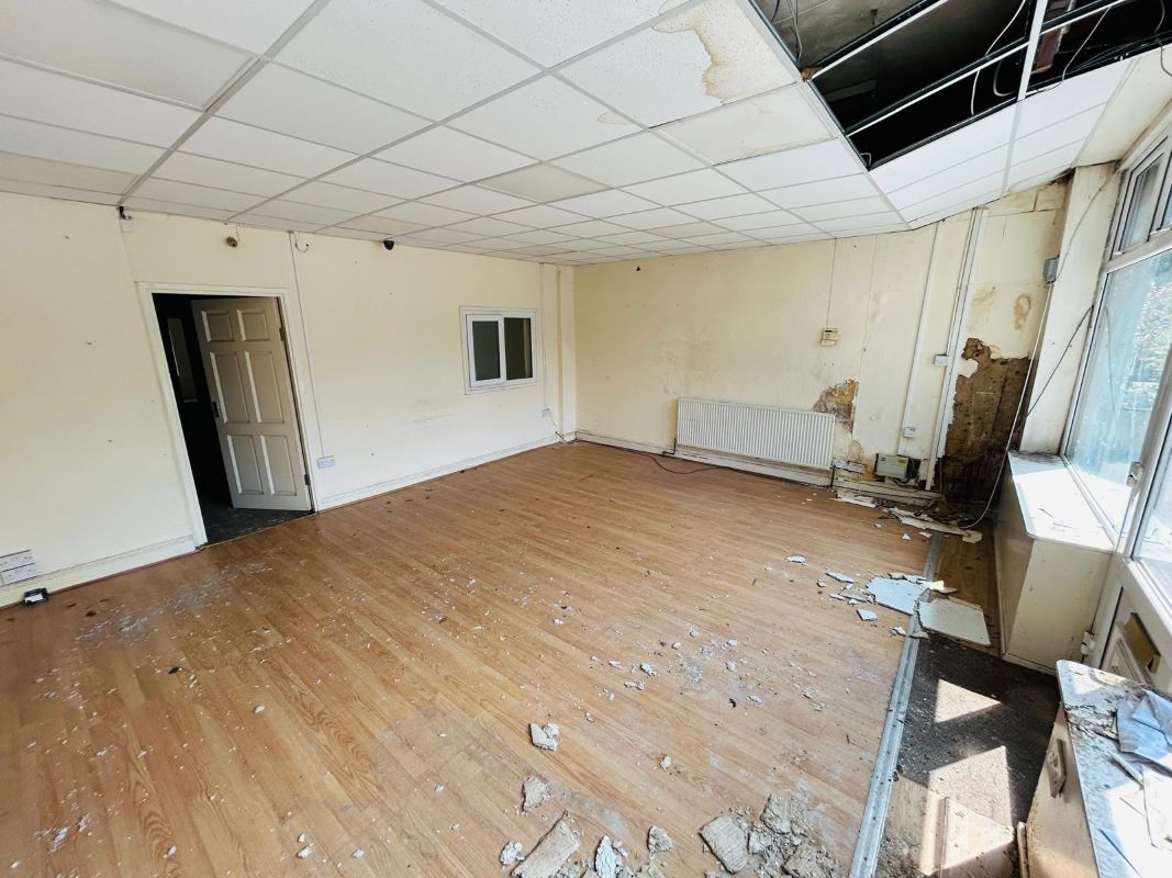 Withington, Manchester, Lancashire, M20 1BH - Online Auctions