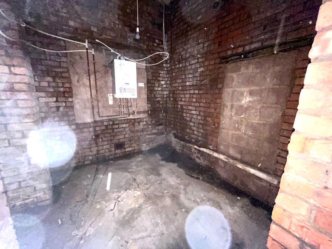 Withington, Manchester, Lancashire, M20 1BH - Online Auctions