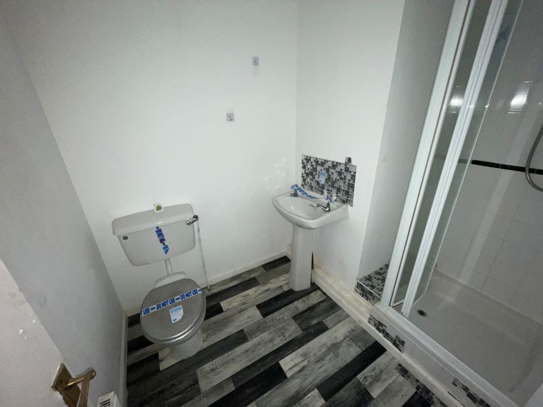 16 Clifton Drive, Blackpool, Lancashire, FY4 1NX - Online Auctions