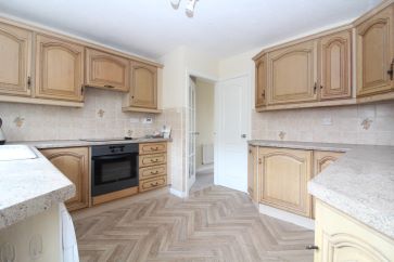 Property for Auction in North West - 71 Greenacres, Fulwood, Preston, Lancashire PR2 7DB