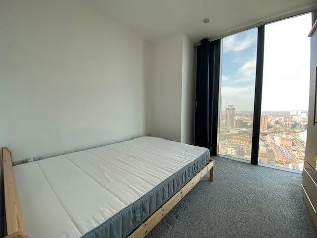 Beetham Tower, Manchester, Lancashire, M3 4LT - Online Auctions