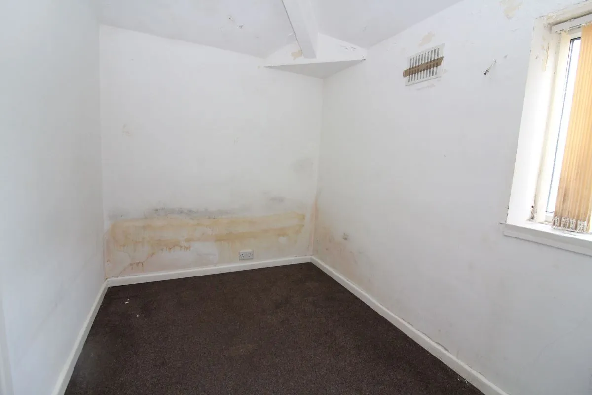 16 Clifton Drive, Blackpool, Lancashire, FY4 1NX - Online Auctions