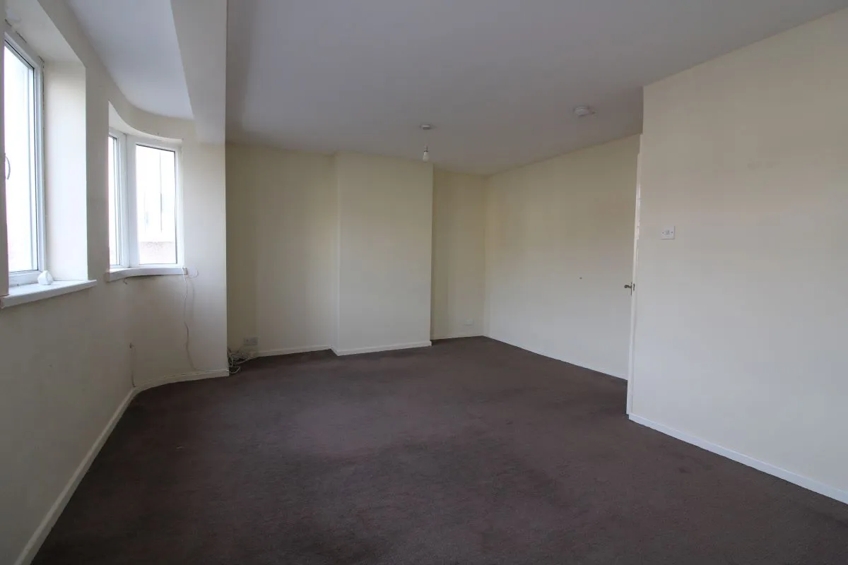 16 Clifton Drive, Blackpool, Lancashire, FY4 1NX - Online Auctions