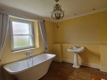 Property for Auction in North West - Luxcross House, Pengover Road, Liskeard, Cornwall PL14 3EL