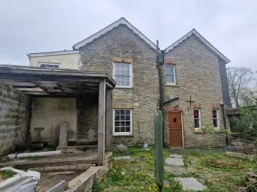 Property for Auction in North West - Luxcross House, Pengover Road, Liskeard, Cornwall PL14 3EL
