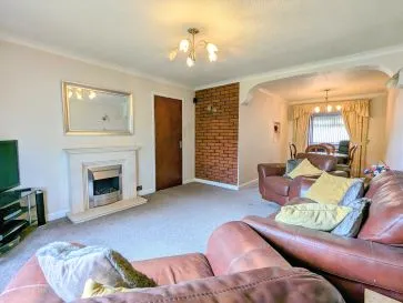 Property for Auction in North West - 8 Hollies Close, Catterall, Preston, Lancashire PR3 0LR