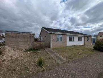 Property for Auction in North West - 48 Pretyman Avenue, Bacton, Stowmarket, Suffolk IP14 4NY