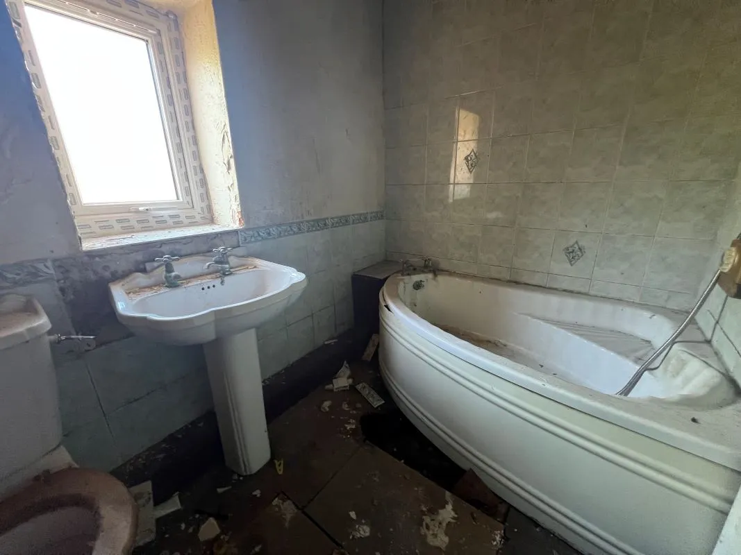 Oswaldtwistle, Accrington, Lancashire, BB5 3LT - Online Auctions