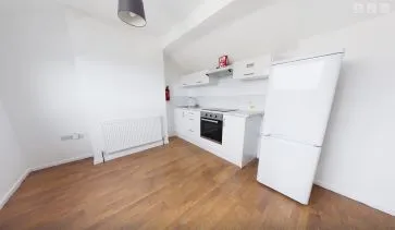 Property for Auction in North West - Flat 6, 203 Dickson Road, Blackpool, Lancashire FY1 2HQ