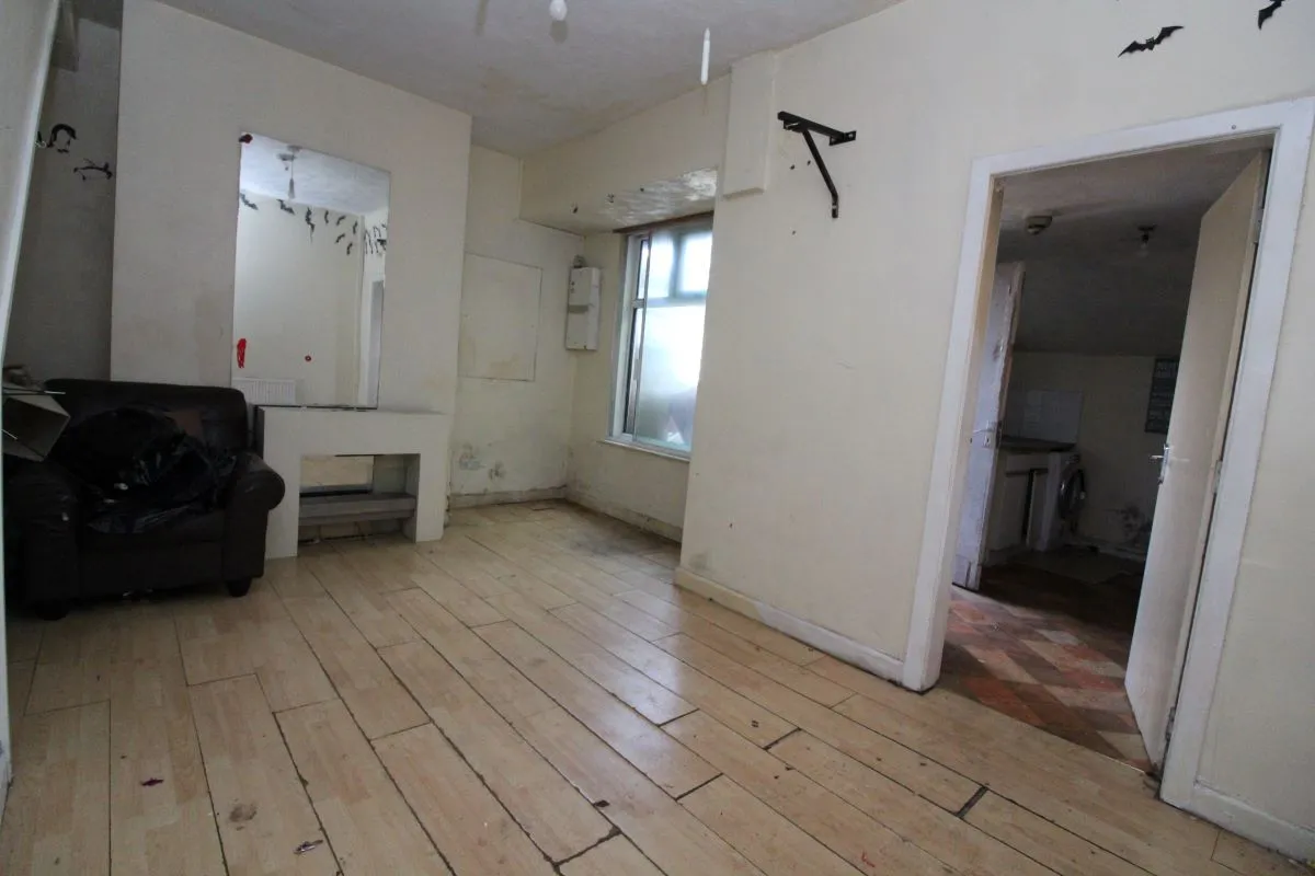 Wigan, Lancashire, WN5 9AW - Online Auctions