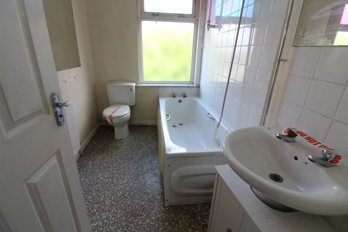 Wigan, Lancashire, WN5 9AW - Online Auctions