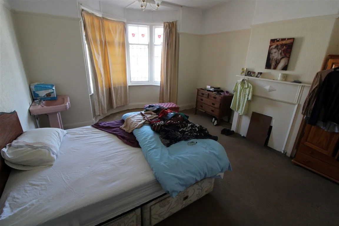 Blackpool, Lancashire, FY1 6LD - Online Auctions
