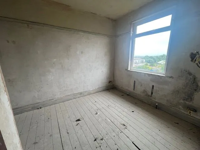 Huddersfield, West Yorkshire, HD1 4QP - Online Auctions
