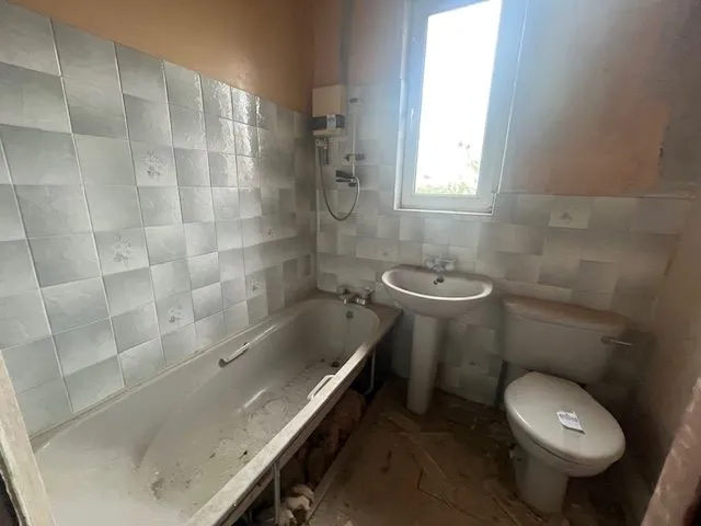 Huddersfield, West Yorkshire, HD1 4QP - Online Auctions
