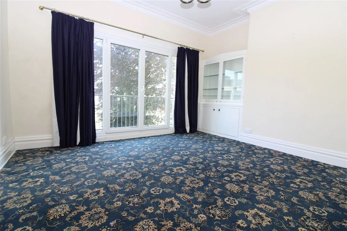 Lytham St. Annes, Lancashire, FY8 5EY - Online Auctions
