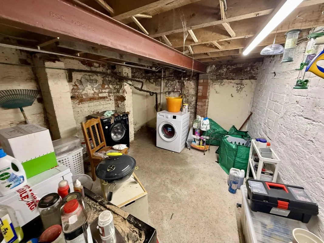 Stockport, Cheshire, SK2 6PA - Online Auctions