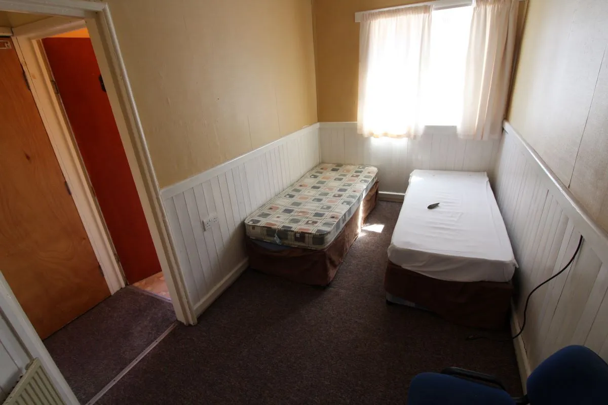 Blackpool, Lancashire, FY1 6AR - Online Auctions