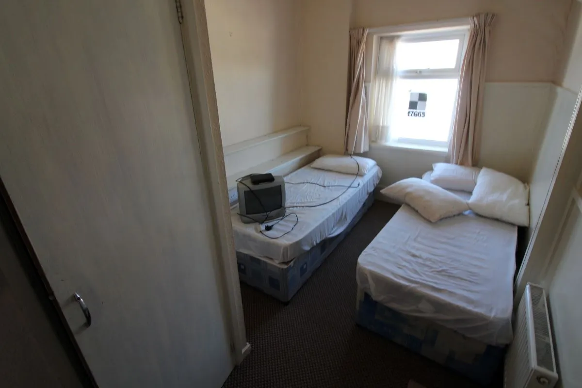 Blackpool, Lancashire, FY1 6AR - Online Auctions