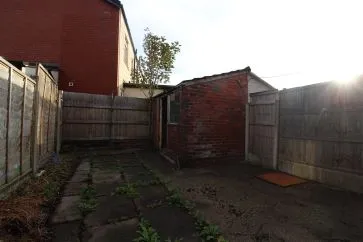 Property for Auction in North West - 6 Dinckley Grove, Blackpool, Lancashire FY1 5NL
