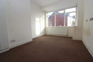 Property for Auction in North West - 6 Dinckley Grove, Blackpool, Lancashire FY1 5NL