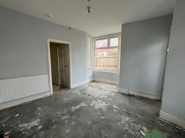 Blackpool, Lancashire, FY3 8BE - Online Auctions