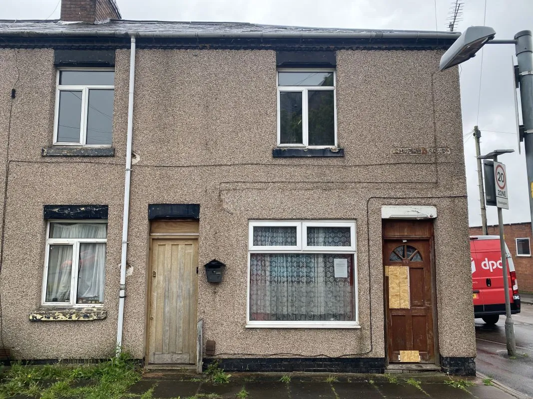Nuneaton, Warwickshire, CV10 8LF - Online Auctions