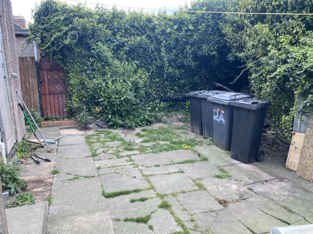 Nuneaton, Warwickshire, CV10 8LF - Online Auctions
