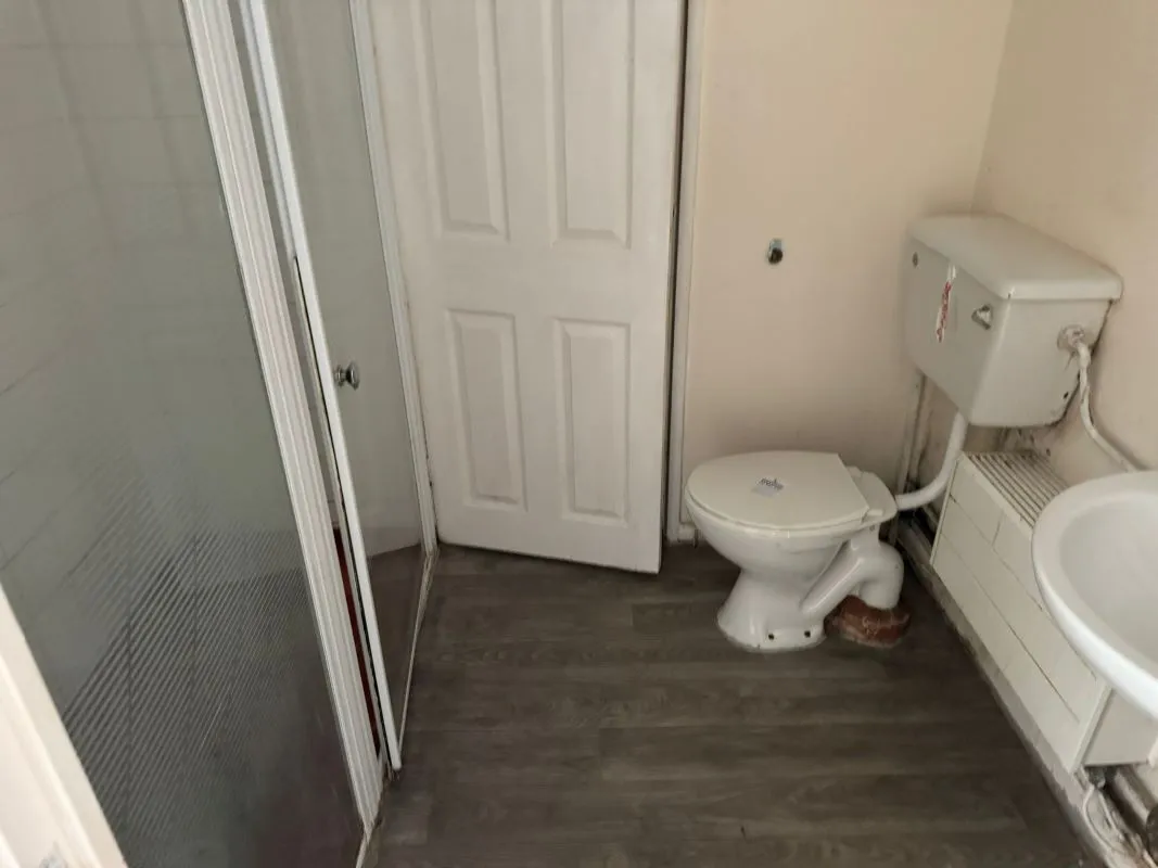 Bretton, Peterborough, Cambridgeshire, PE3 9YD - Online Auctions
