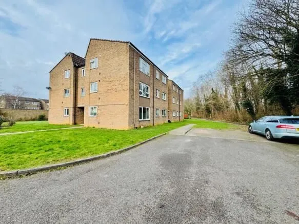 Bretton, Peterborough, Cambridgeshire, PE3 9YD - Online Auctions