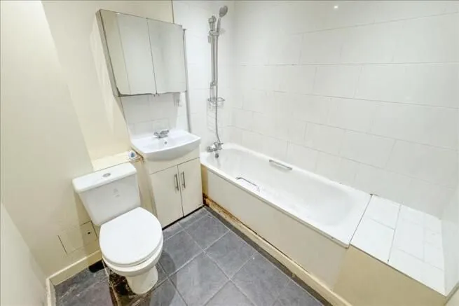 Park House 643-651, Feltham, Middlesex, TW14 8PA - Online Auctions