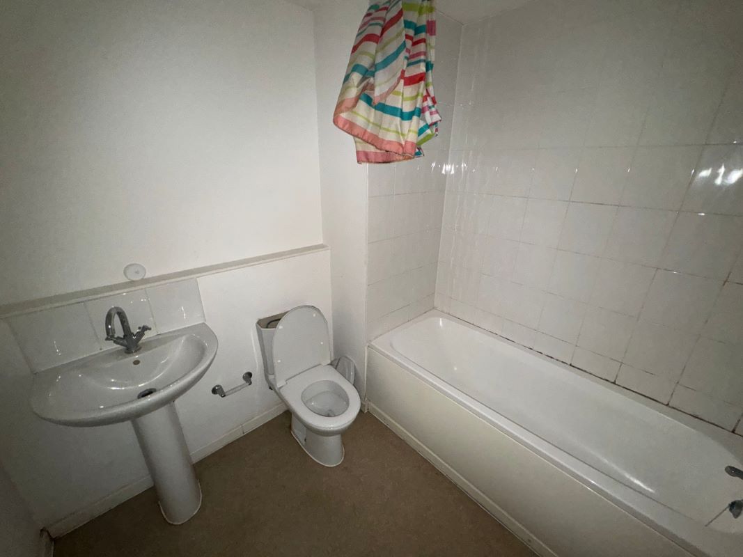 Marco Island, Nottingham, Nottinghamshire, NG1 1AT - Online Auctions